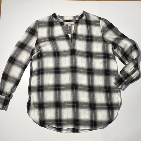 LOFT Black and White Plaid V-Neck Blouse - Picture 1 of 3